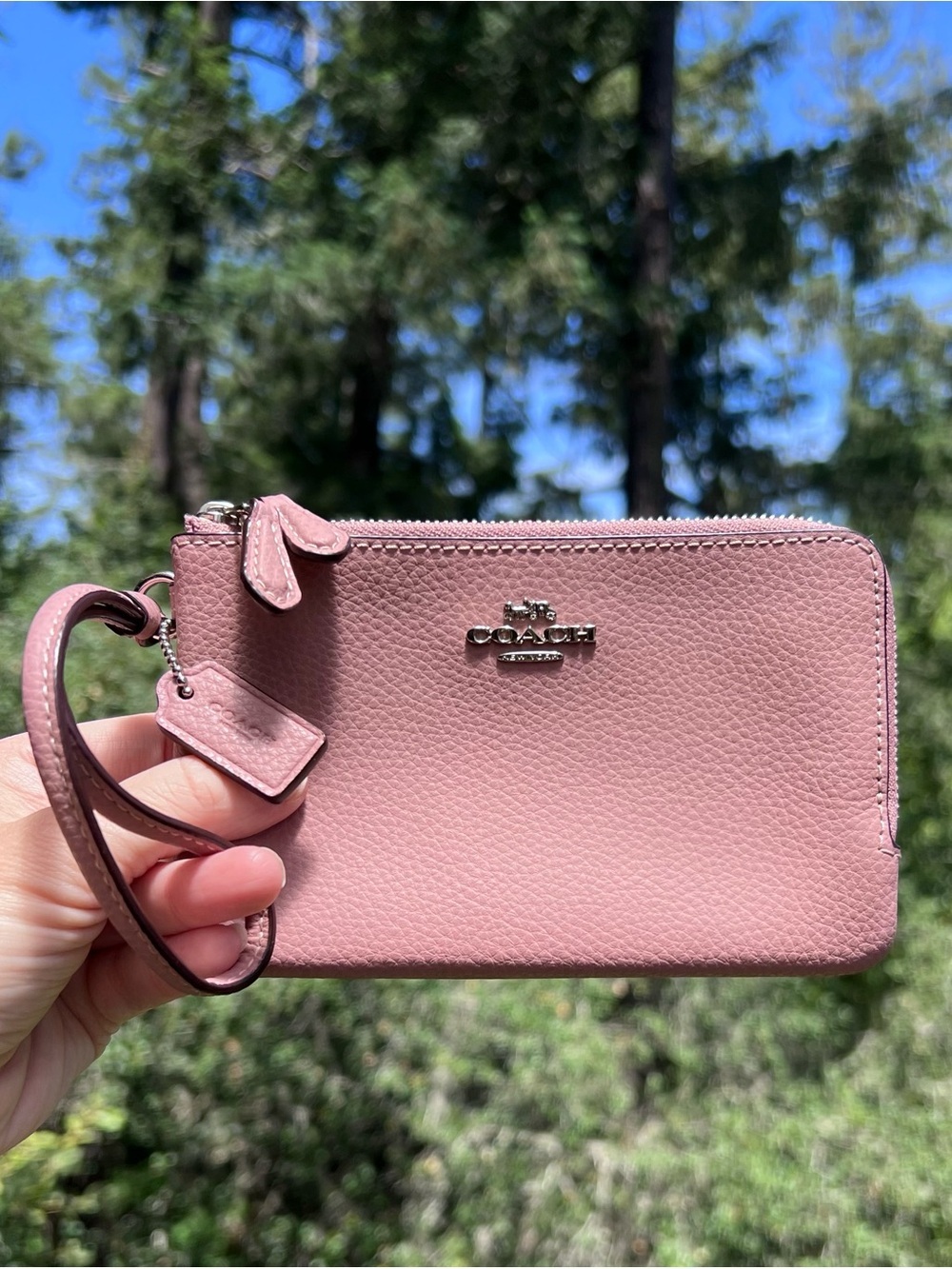 COACH Pink Pebbled Leather Wristlet Double Zip Cardholder Wallet Silver Hardware